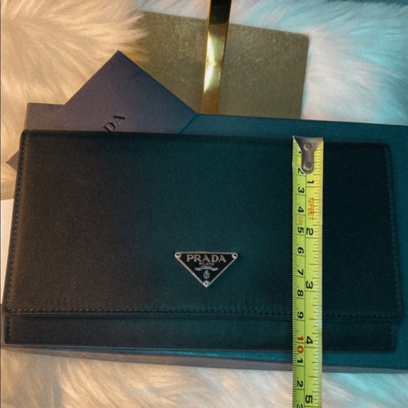 PRADA Wallet - Picture 10 of 12